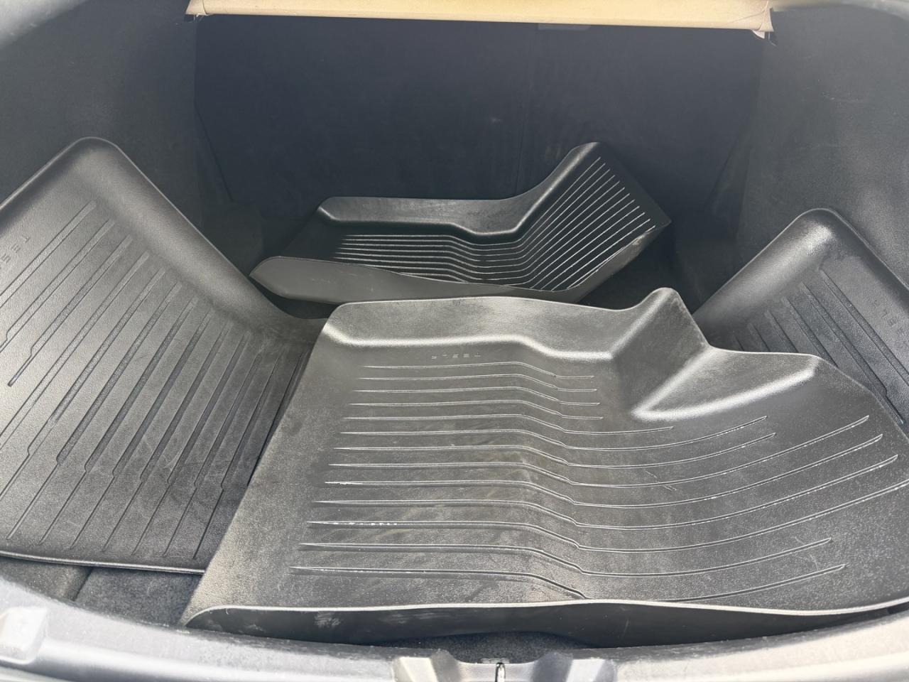 2020 Tesla Model 3 STANDARD RANGE PLUS Photo