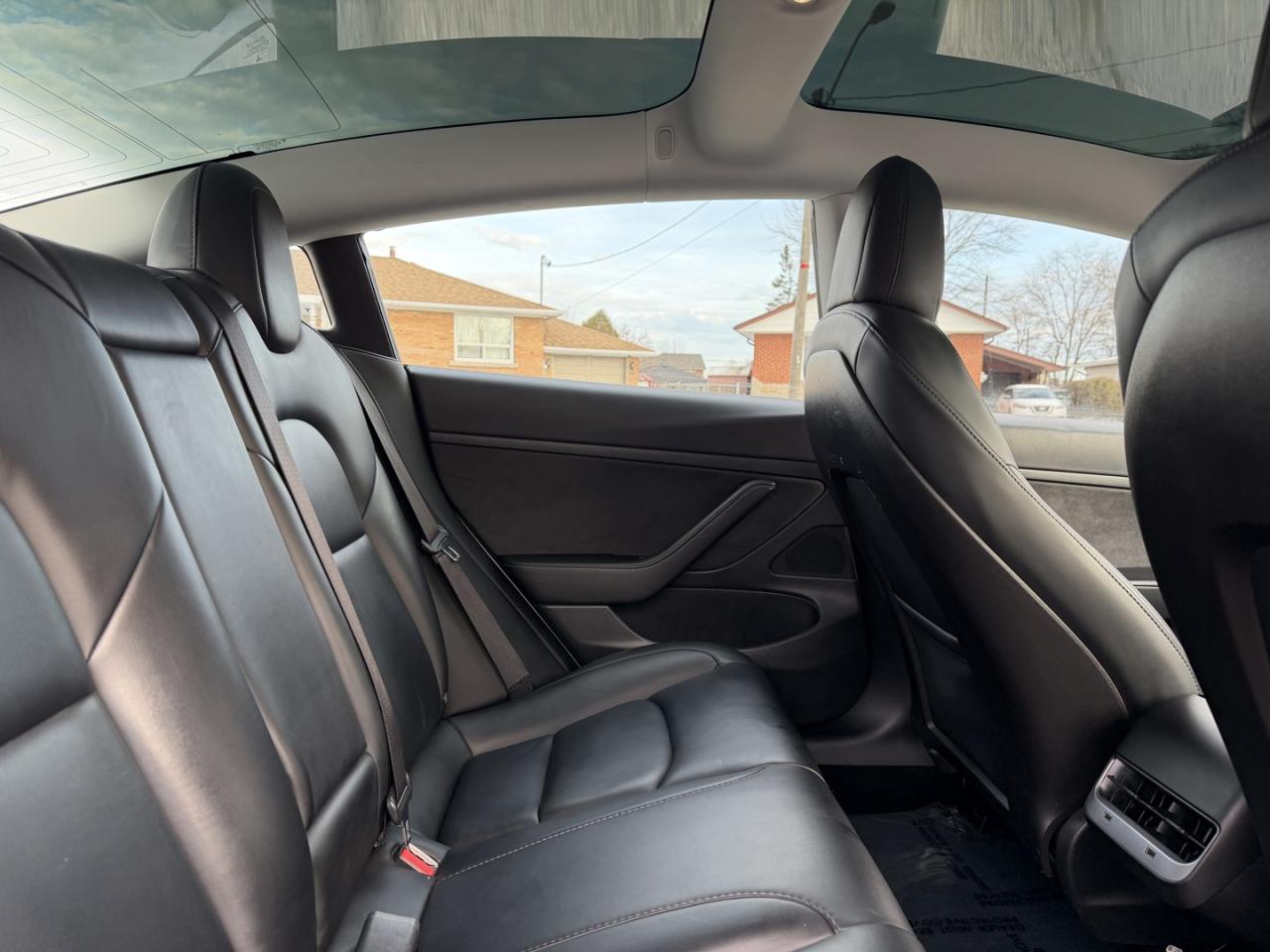 2020 Tesla Model 3 STANDARD RANGE PLUS Photo