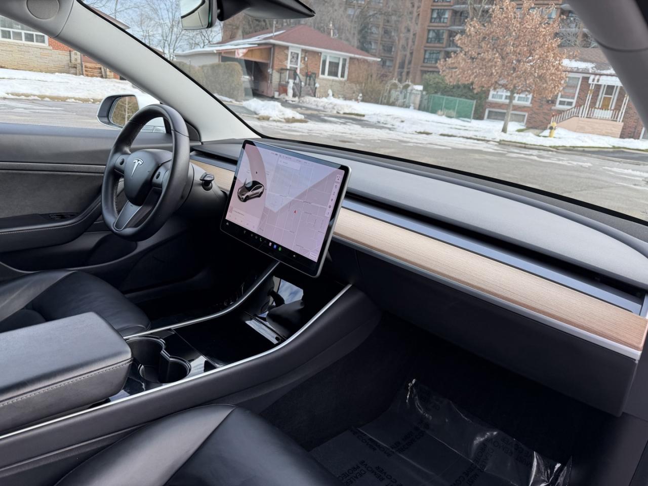 2020 Tesla Model 3 STANDARD RANGE PLUS Photo