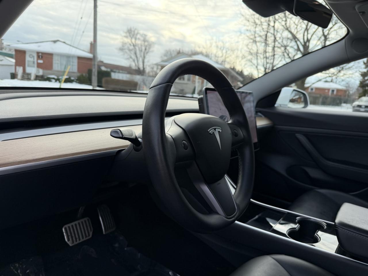 2020 Tesla Model 3 STANDARD RANGE PLUS Photo