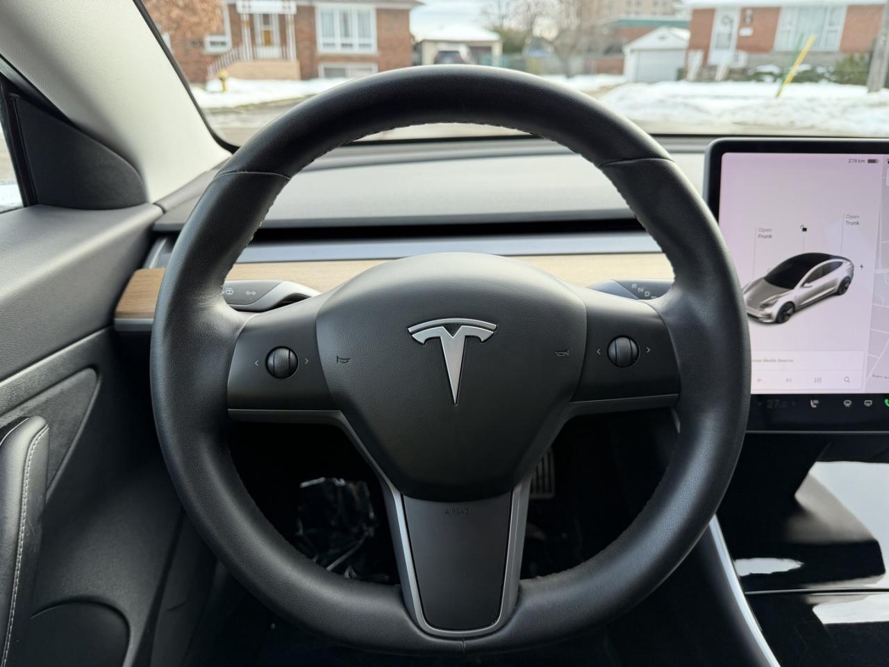 2020 Tesla Model 3 STANDARD RANGE PLUS Photo