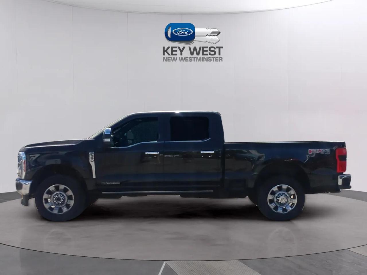 2023 Ford F-350 King Ranch 4WD Crew Cab 6.75' Box Photo2