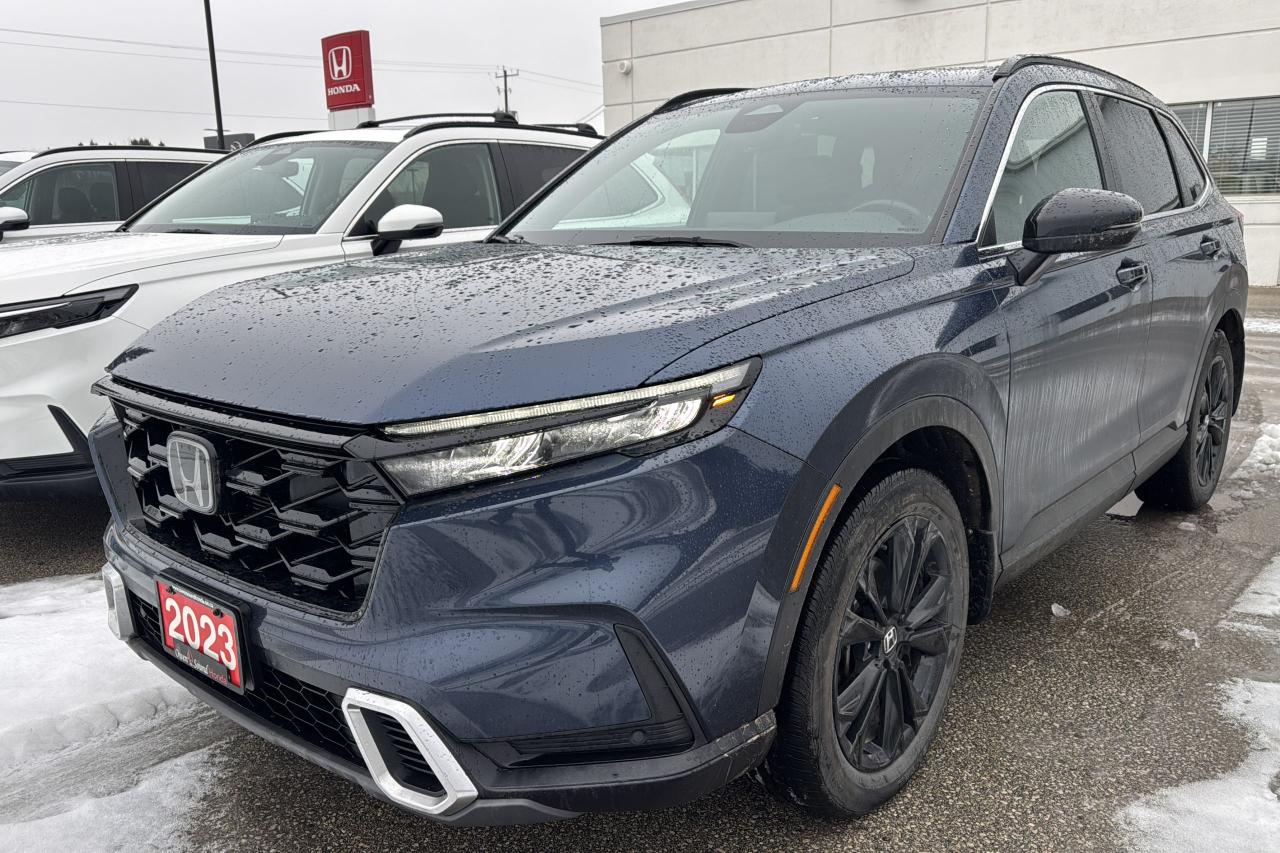 2023 Honda CR-V Touring Photo0