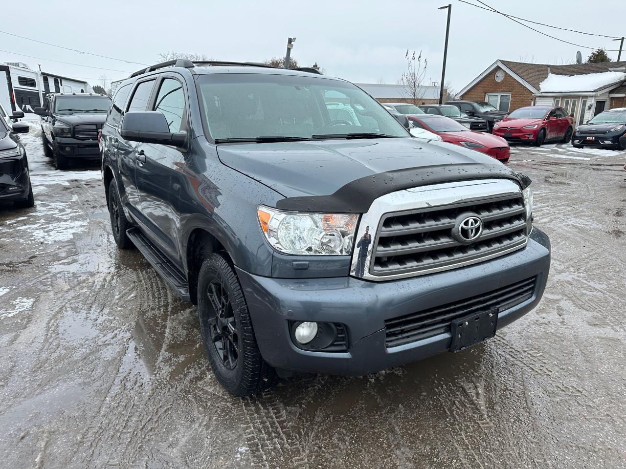 2010 Toyota Sequoia SR5, 4X4, 4.6L V8, 8 PASSENGER, RUNS WELL, AS IS Photo