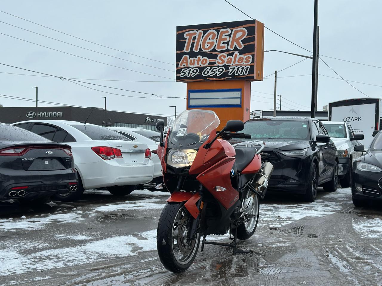 2013 BMW F800 ST GT, LIGHT DAMAGE, SPORT TOURING, AS IS SPECIAL - Photo #1