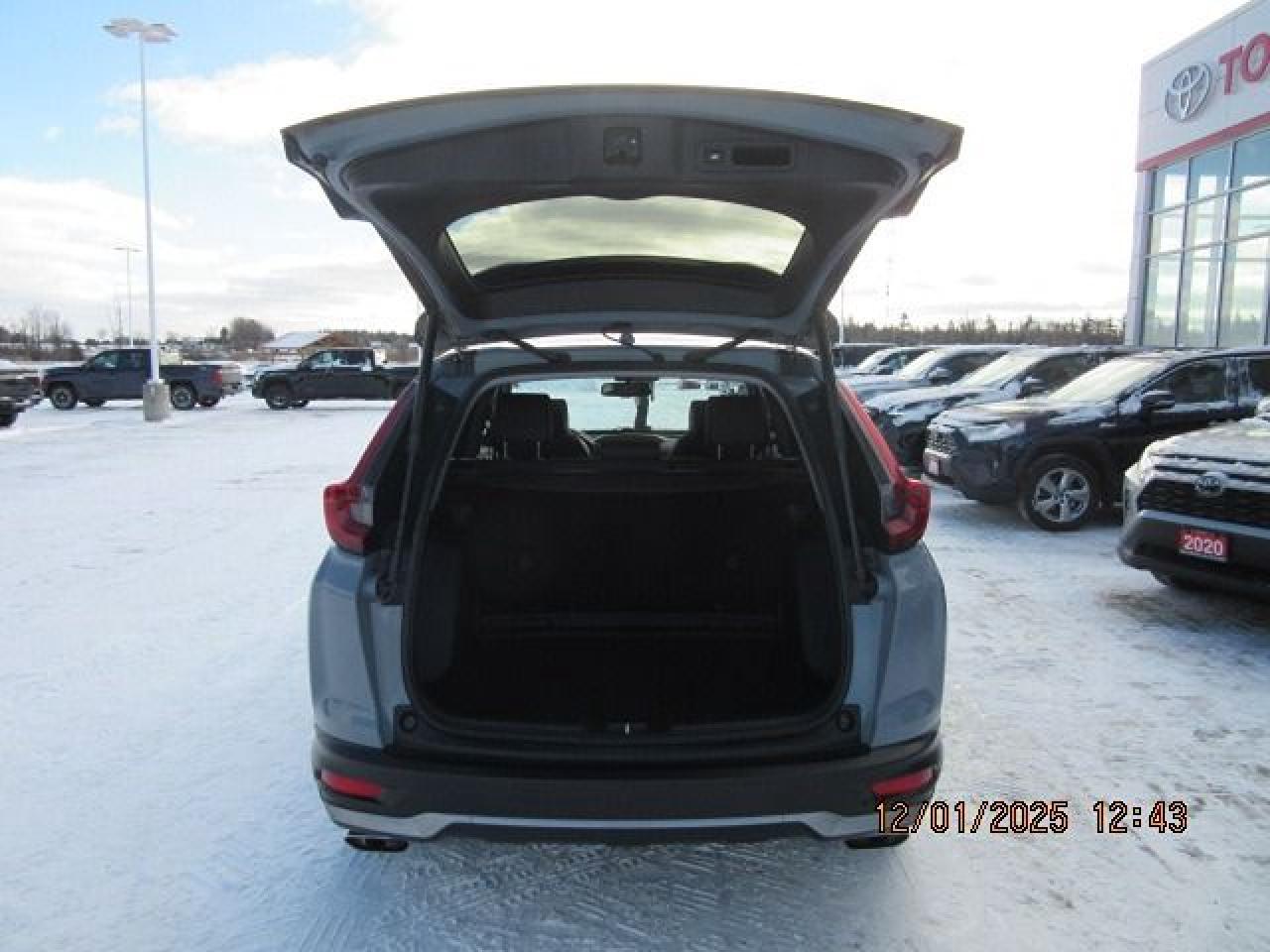 2020 Honda CR-V Touring Photo4