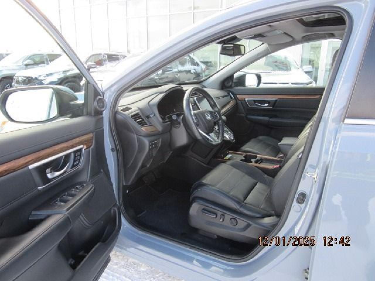 2020 Honda CR-V Touring Photo