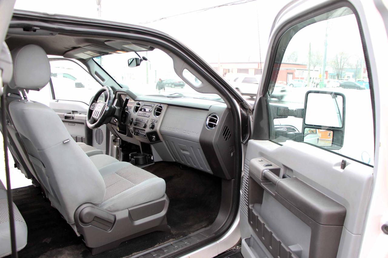 2012 Ford F-250 XLT Photo