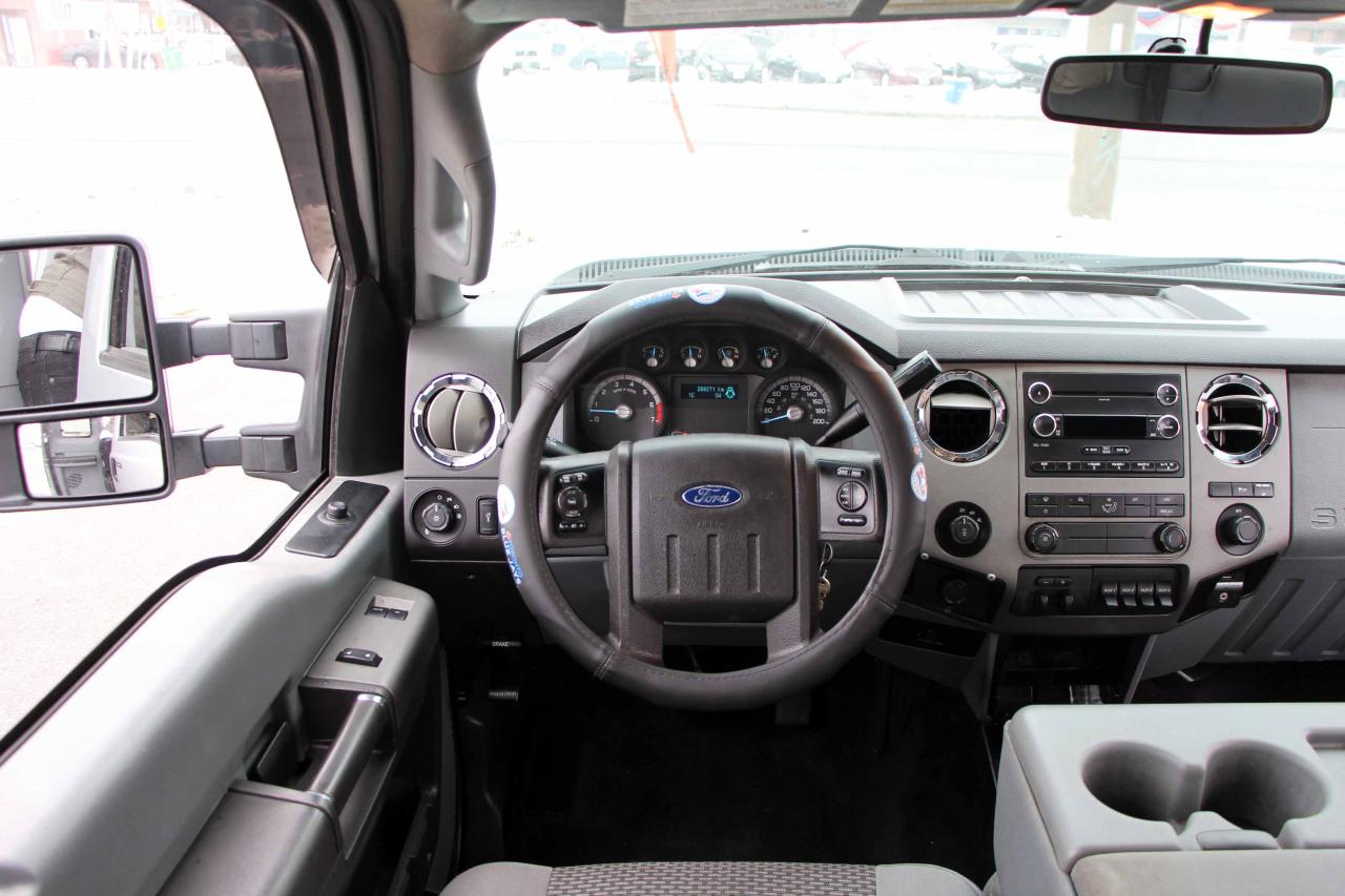 2012 Ford F-250 XLT Photo