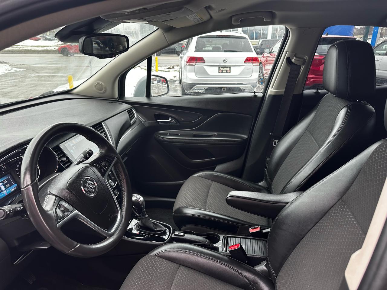 2019 Buick Encore Preferred Photo2