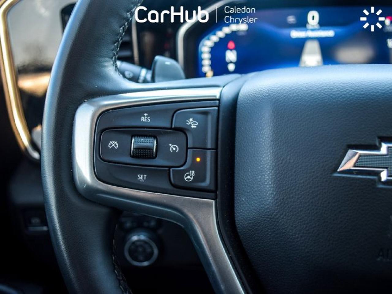 2024 Chevrolet Silverado 1500 RST 4WD Crew Cab 147"5.3L Leather  5 passengers with captain chair Photo