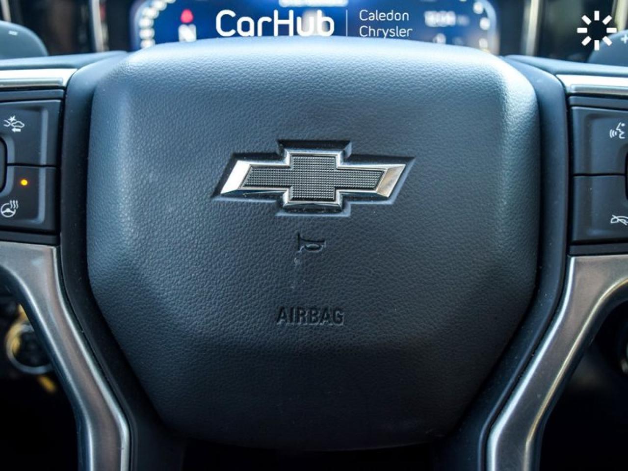 2024 Chevrolet Silverado 1500 RST 4WD Crew Cab 147"5.3L Leather  5 passengers with captain chair Photo