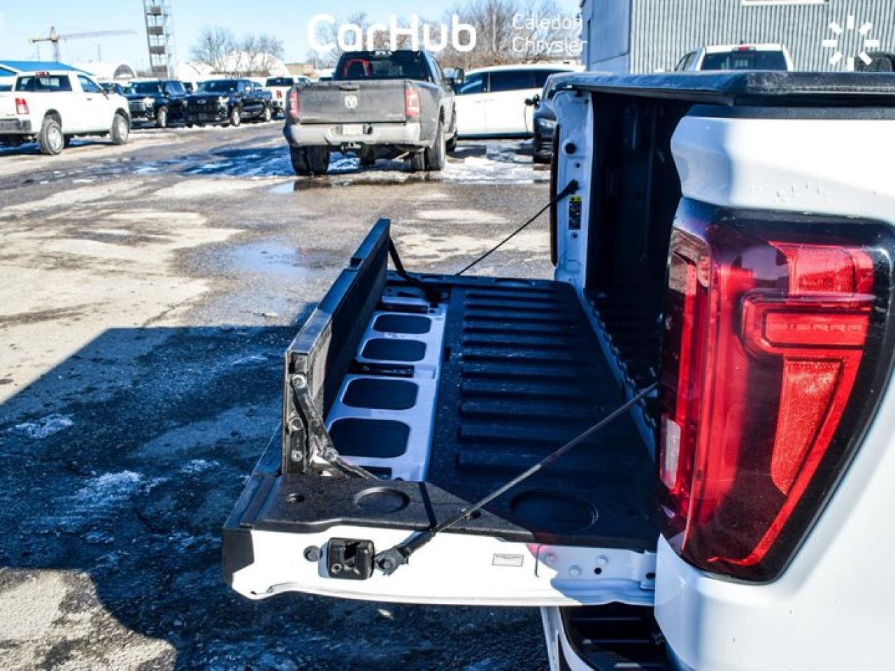 2023 GMC Sierra 1500 Denali 4WD Crew Cab 147" 5.3L Leather Multi Pro TailGate  5 passengers with captain chair Photo