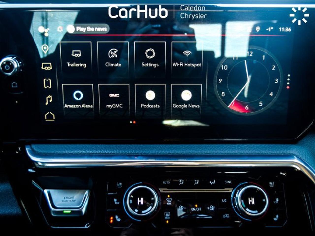 2023 GMC Sierra 1500 Denali 4WD Crew Cab 147" 5.3L Leather Multi Pro TailGate  5 passengers with captain chair Photo