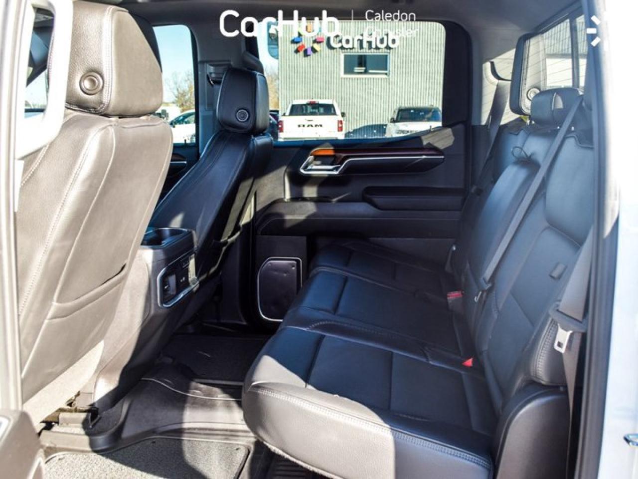 2023 GMC Sierra 1500 Denali 4WD Crew Cab 147" 5.3L Leather Multi Pro TailGate  5 passengers with captain chair Photo