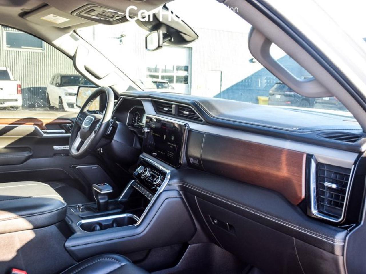 2023 GMC Sierra 1500 Denali 4WD Crew Cab 147" 5.3L Leather Multi Pro TailGate  5 passengers with captain chair Photo