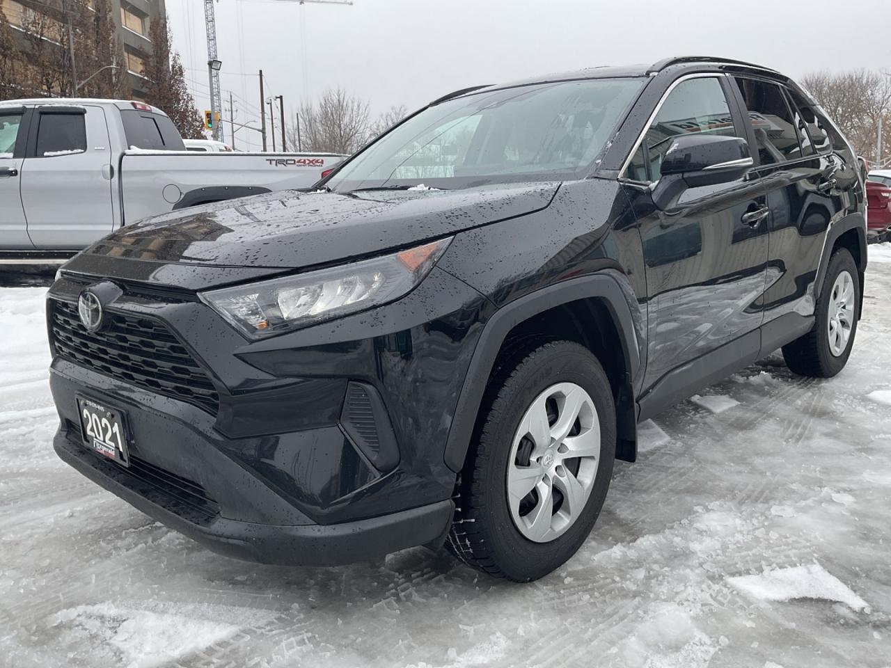 2021 Toyota RAV4 LE - BACK-UP CAM! BSM! SAFETY SENSE! Photo2