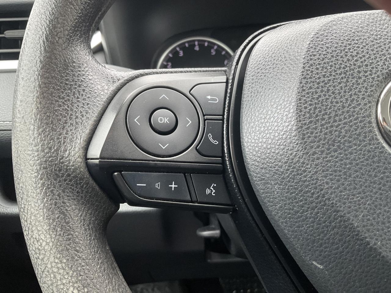 2021 Toyota RAV4 LE - BACK-UP CAM! BSM! SAFETY SENSE! Photo