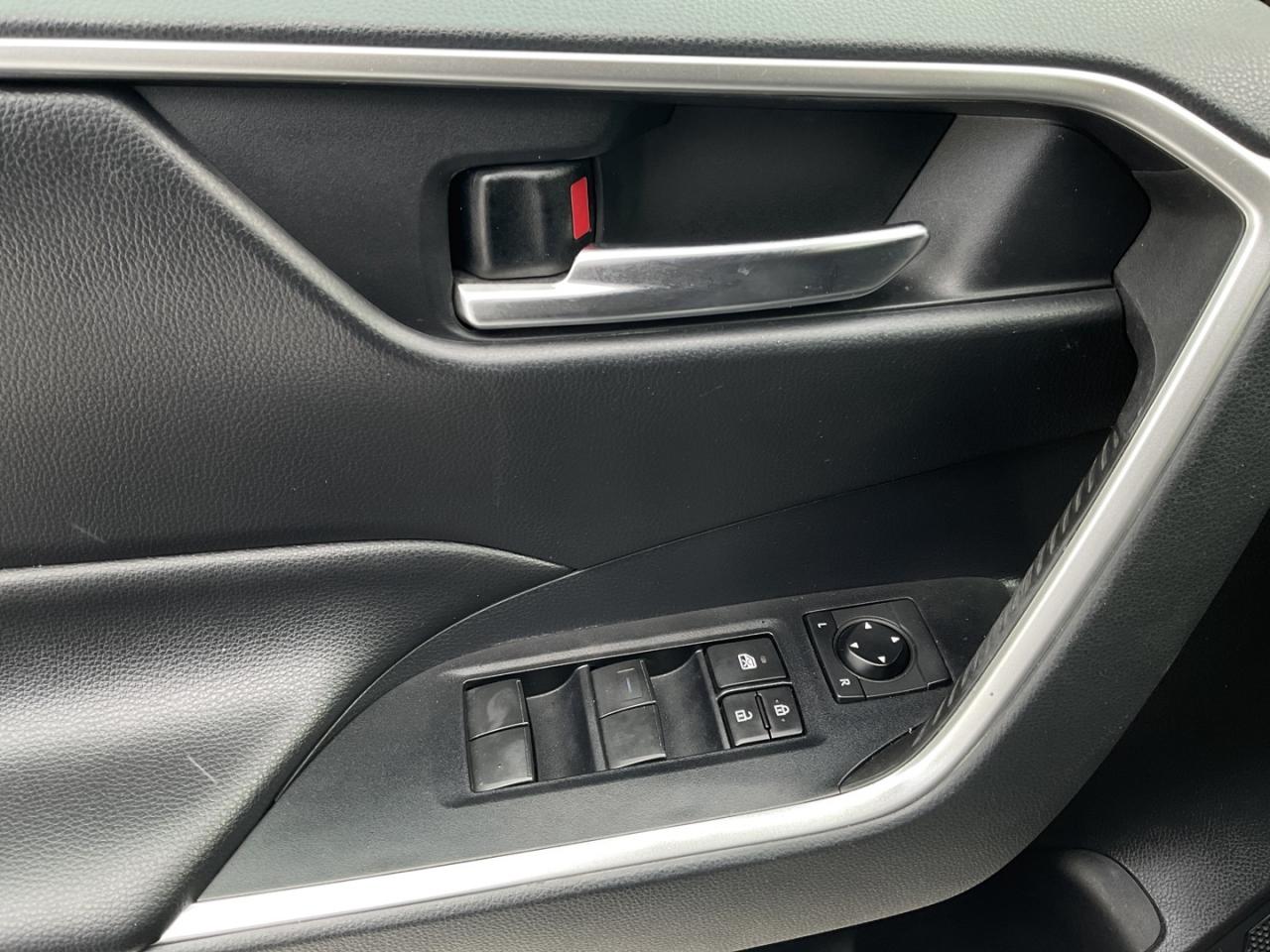 2019 Toyota RAV4 Trail AWD - LTHR! SAFETY SENSE! BACK-UP CAM! BSM! Photo