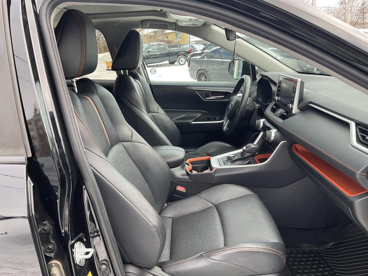 2019 Toyota RAV4 Trail AWD - LTHR! SAFETY SENSE! BACK-UP CAM! BSM! Photo