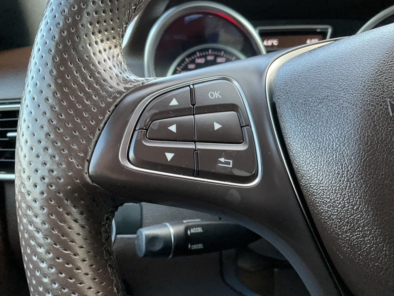 2016 Mercedes-Benz GLE-Class GLE400 4MATIC - NAV! 360 CAM! BSM! PANO ROOF! Photo