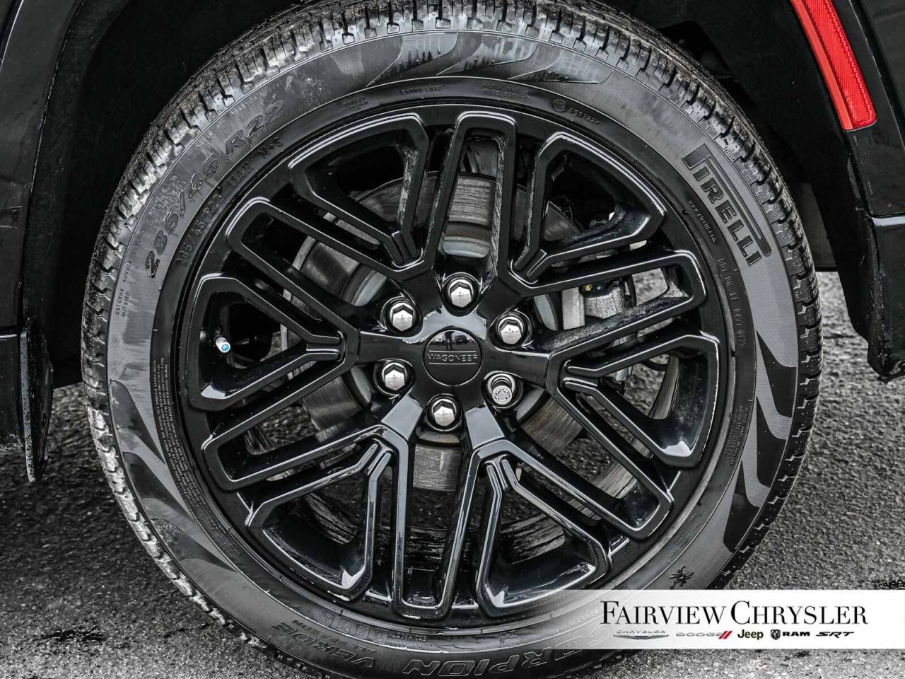 2024 Jeep Wagoneer L Series II Carbide 3 PANO ROOF   NAV   LEATHER   HE Photo