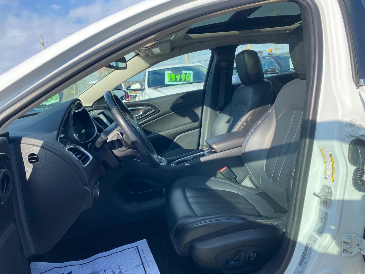 2016 Chrysler 200 C ~Nav ~Camera ~Leather ~Bluetooth ~Pano Moonroof Photo