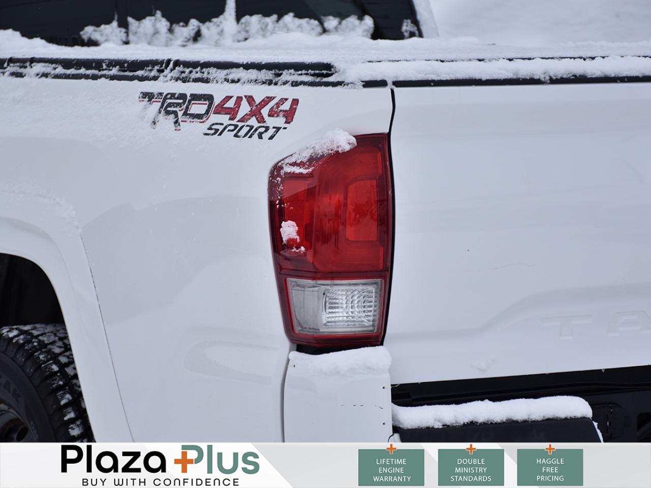 2016 Toyota Tacoma SR5 Photo