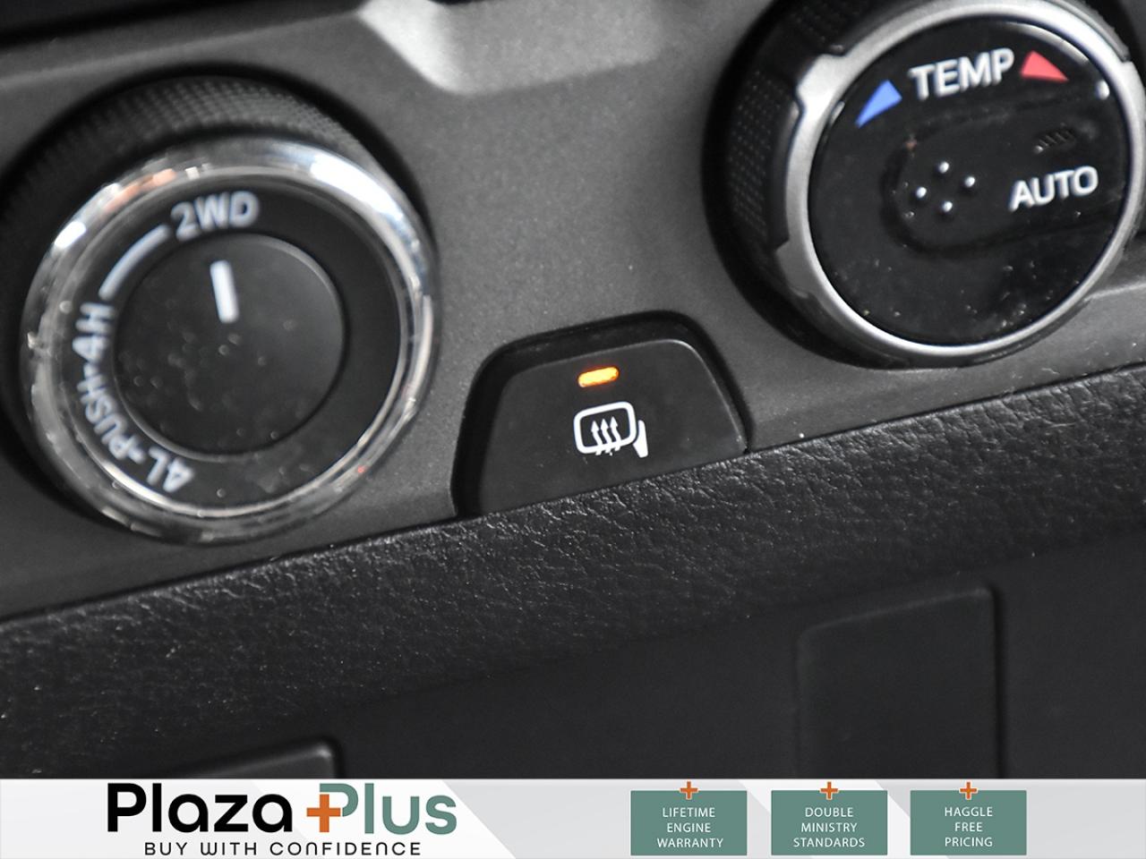 2016 Toyota Tacoma SR5 Photo