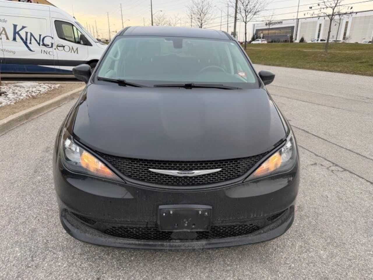 2022 Chrysler Grand Caravan SXT FWD V6 REMOTE STARTER 1 OWNER Photo