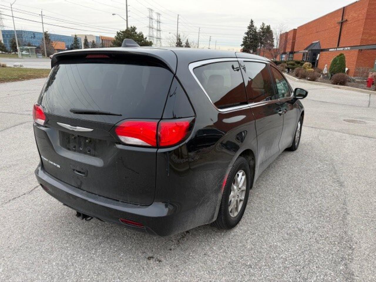 2022 Chrysler Grand Caravan SXT FWD V6 REMOTE STARTER 1 OWNER Photo