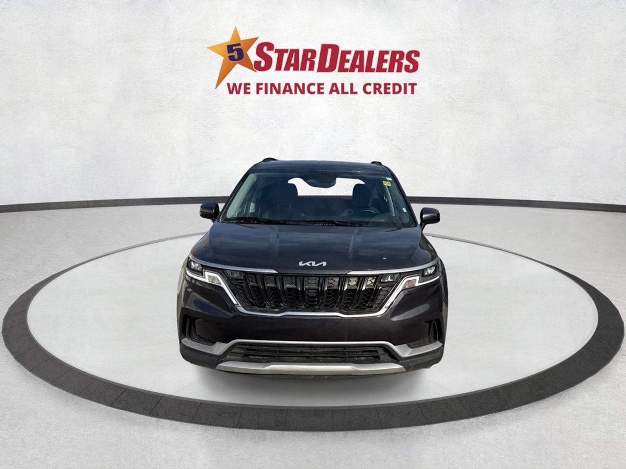 2024 Kia Carnival 8 PASS FWD HEATED SEATS! WE FINANCE ALL CREDIT! Photo