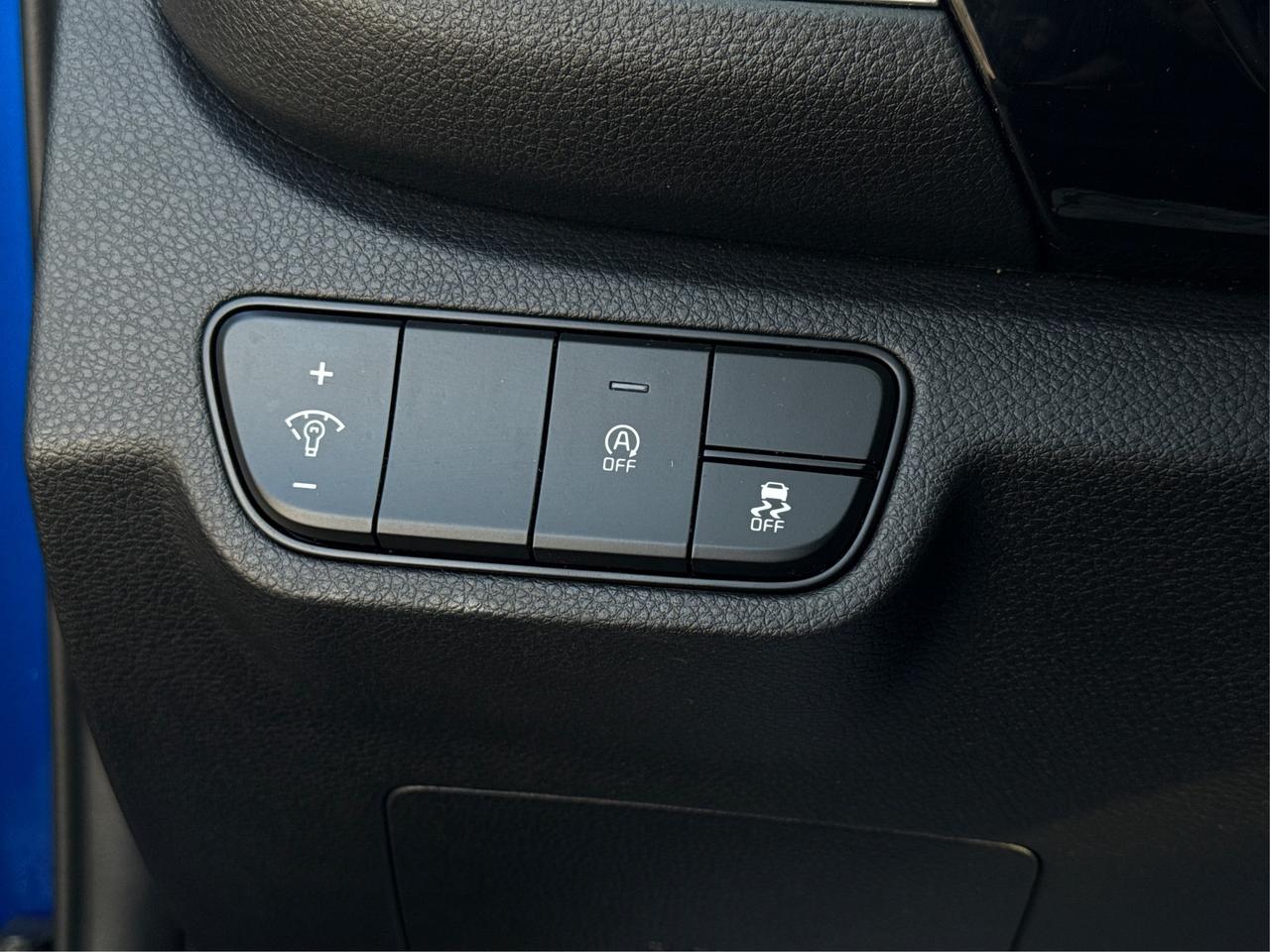 2024 Kia Seltos AWD SUNROOF HEATED SEATS  WE FINANCE ALL CREDIT! Photo