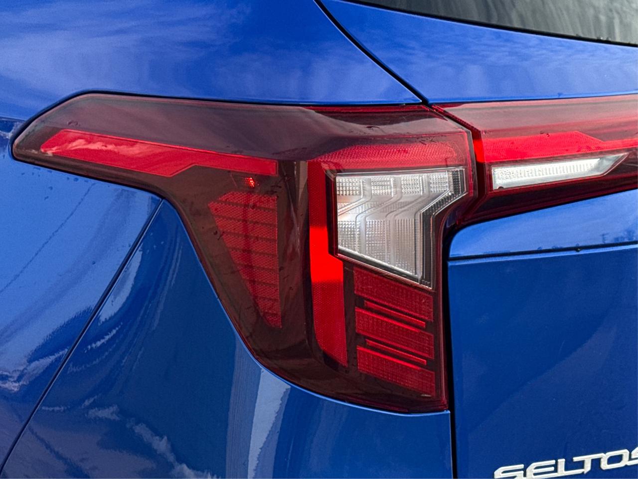 2024 Kia Seltos AWD SUNROOF HEATED SEATS  WE FINANCE ALL CREDIT! Photo