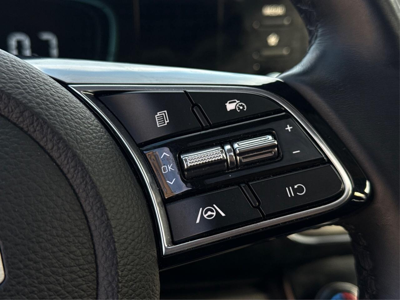 2024 Kia Seltos AWD SUNROOF HEATED SEATS  WE FINANCE ALL CREDIT! Photo