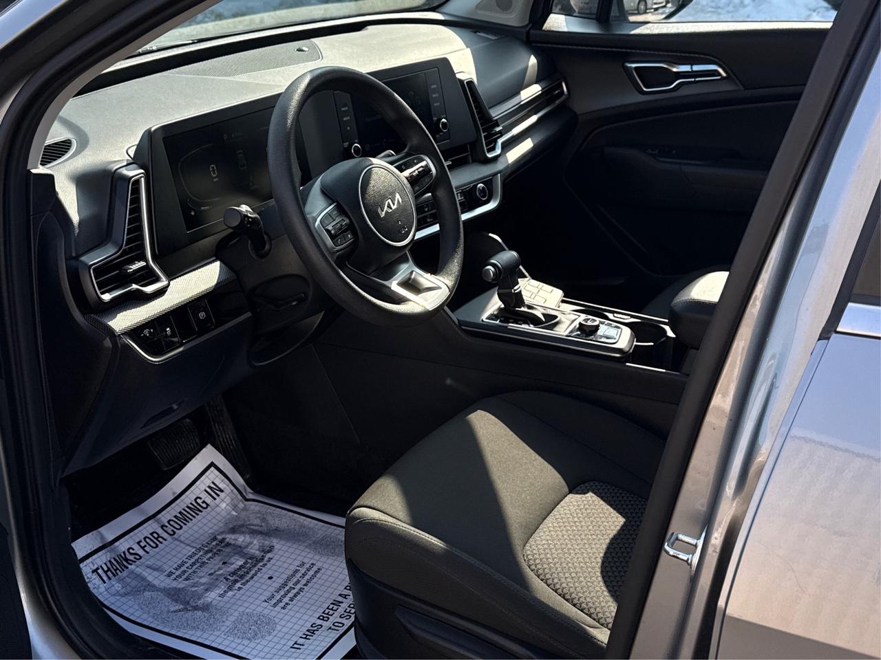 2024 Kia Sportage LX AWD HEATED SEATS LOADED! WE FINANCE ALL CREDIT! Photo