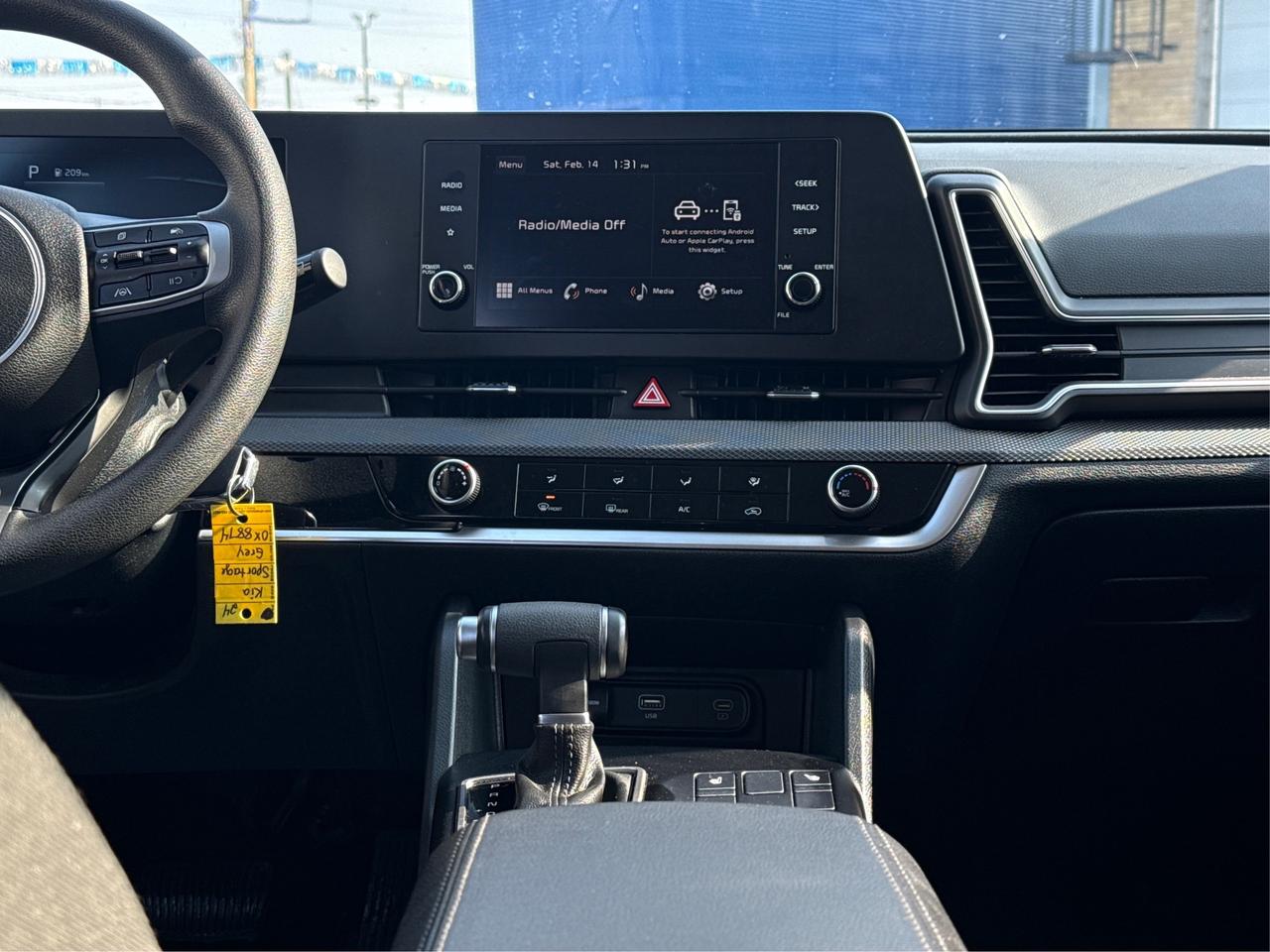 2024 Kia Sportage LX AWD HEATED SEATS LOADED! WE FINANCE ALL CREDIT! Photo