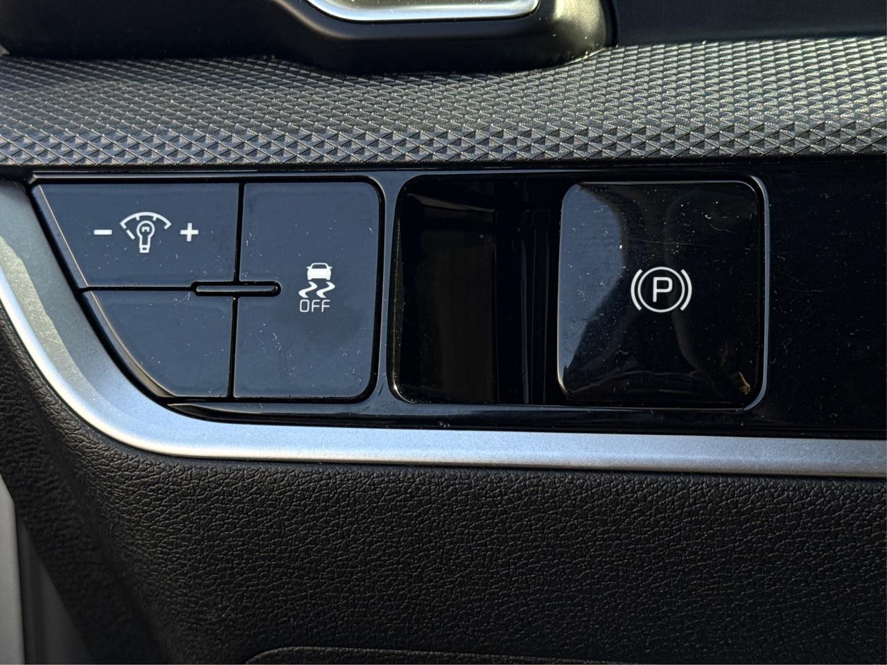 2024 Kia Sportage LX AWD HEATED SEATS LOADED! WE FINANCE ALL CREDIT! Photo