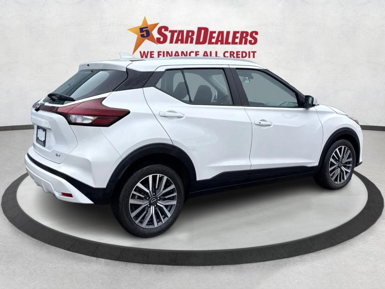 2024 Nissan Kicks SV HEATED SEATS REMOTE START WE FINANCE ALL CREDIT Photo