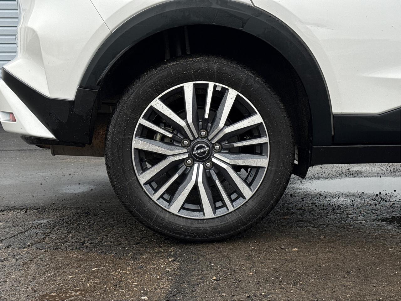 2024 Nissan Kicks SV HEATED SEATS REMOTE START WE FINANCE ALL CREDIT Photo