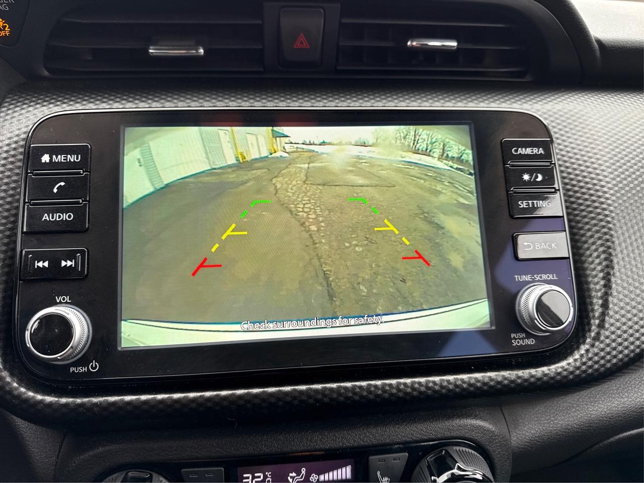 2024 Nissan Kicks SV HEATED SEATS REMOTE START WE FINANCE ALL CREDIT Photo