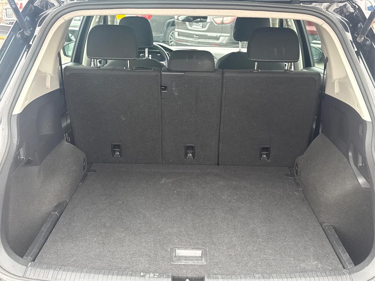 2024 Volkswagen Tiguan AWD HEATED SEATS MINT WE FINANCE ALL CREDIT! Photo