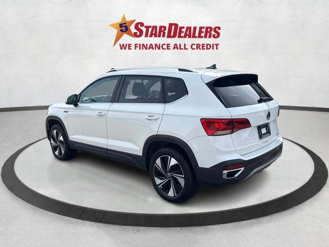 2024 Volkswagen Taos MINT CONDITION! LIKE NEW!  WE FINANCE ALL CREDIT Photo4