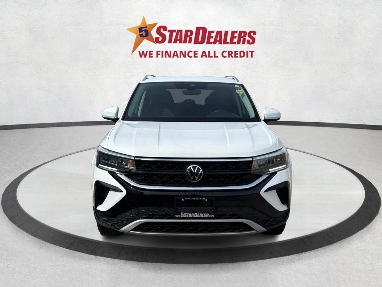 2024 Volkswagen Taos MINT CONDITION! LIKE NEW!  WE FINANCE ALL CREDIT Photo