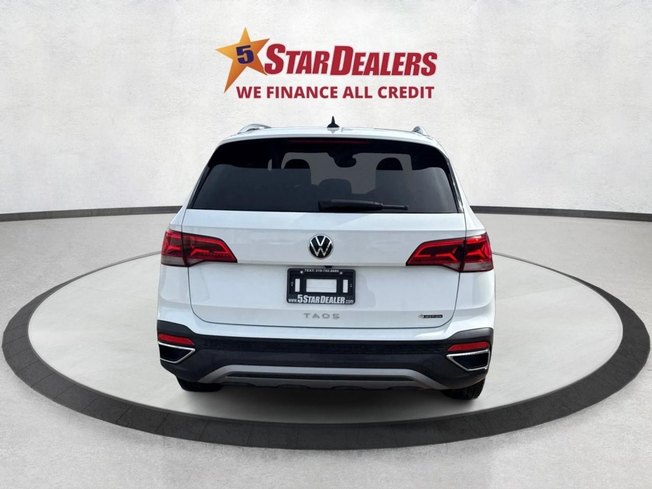 2024 Volkswagen Taos MINT CONDITION! LIKE NEW!  WE FINANCE ALL CREDIT Photo