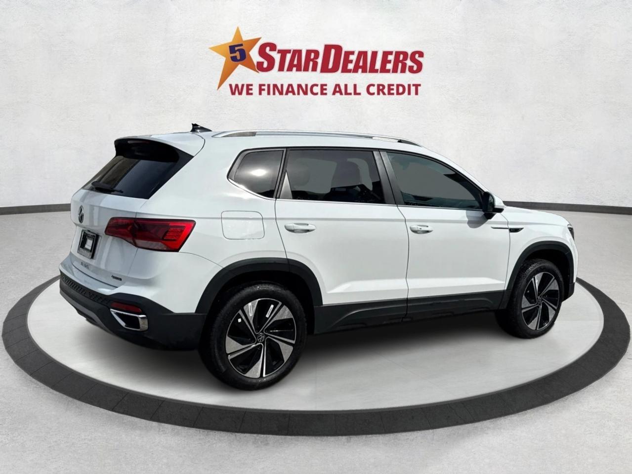 2024 Volkswagen Taos MINT CONDITION! LIKE NEW!  WE FINANCE ALL CREDIT Photo