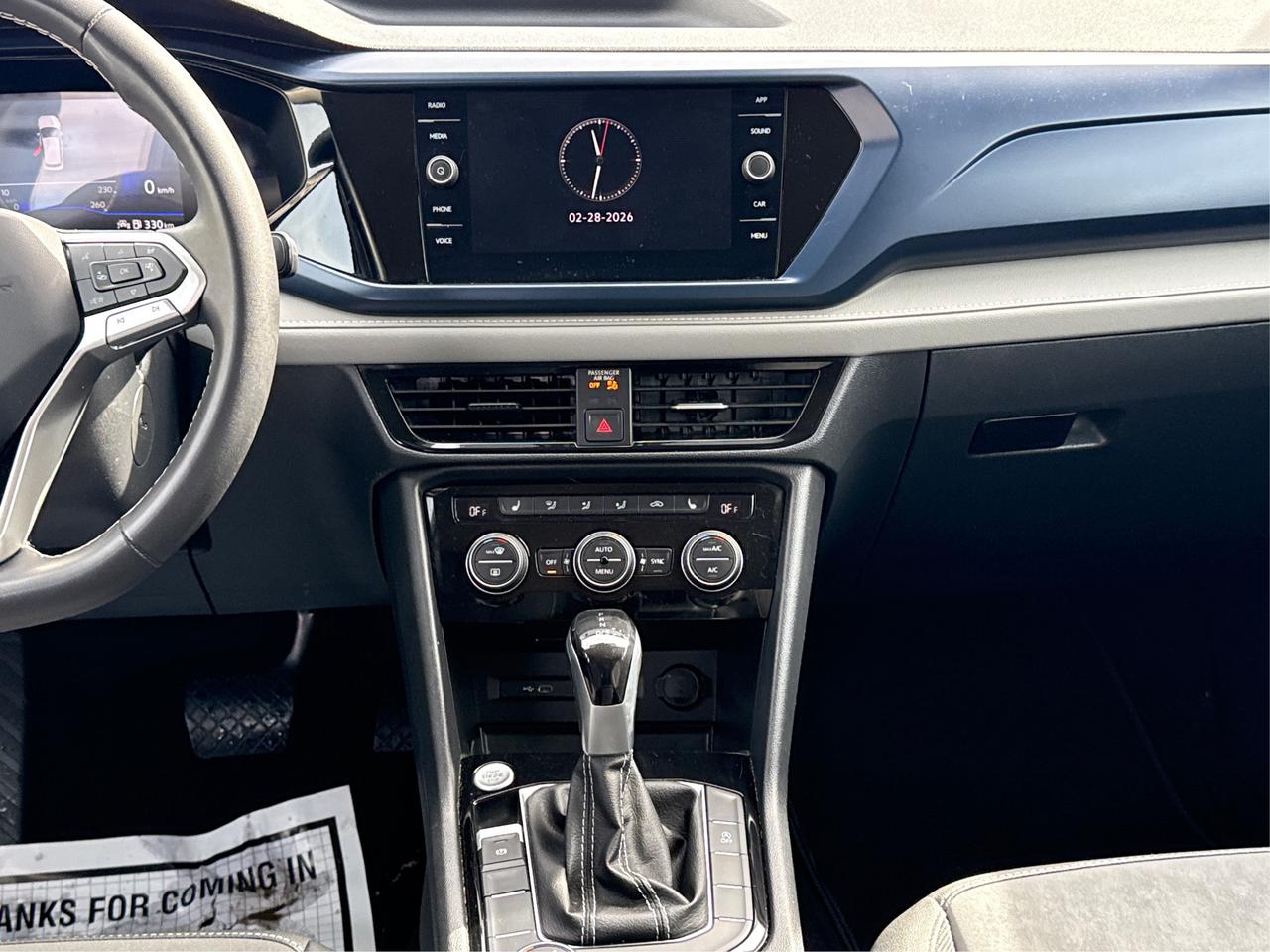 2024 Volkswagen Taos MINT CONDITION! LIKE NEW!  WE FINANCE ALL CREDIT Photo