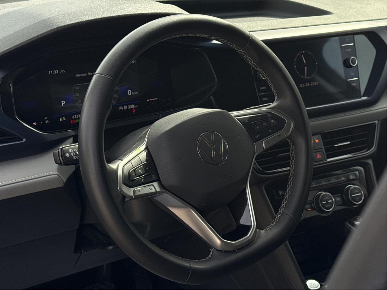 2024 Volkswagen Taos MINT CONDITION! LIKE NEW!  WE FINANCE ALL CREDIT Photo