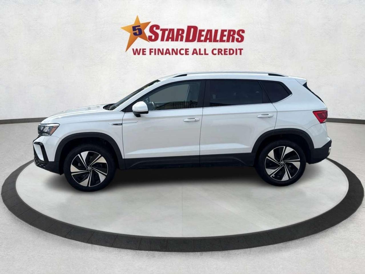 2024 Volkswagen Taos MINT CONDITION! LIKE NEW!  WE FINANCE ALL CREDIT Photo