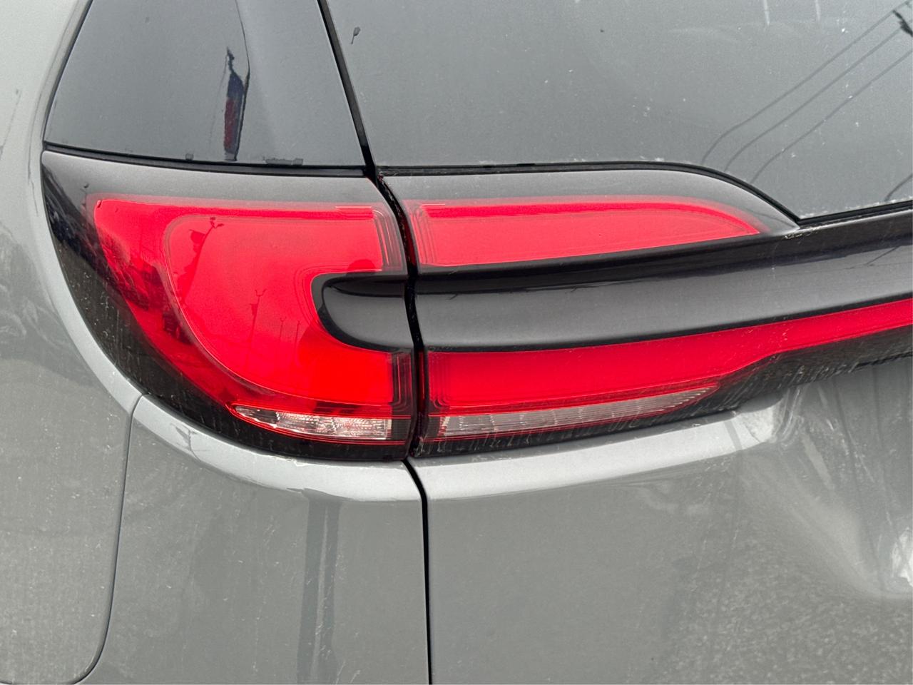 2023 Chrysler Pacifica 7 PASS HEATED SEATS CLEAN WE FINANCE ALL CREDIT! Photo